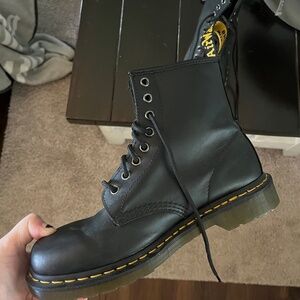 Dc Martens